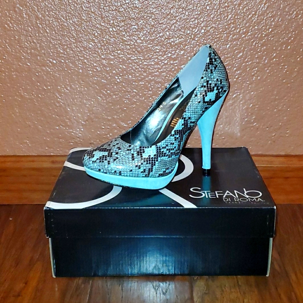 New Snake Print Pumps
